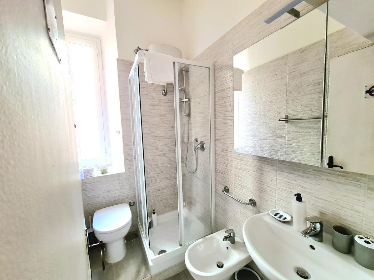 Apartamento Flavel Colosseo Roma Exterior foto